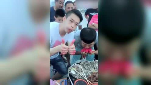 主播吃瓜群众视频,一场视觉盛宴背后的故事 第2张 主播吃瓜群众视频,一场视觉盛宴背后的故事 第2张